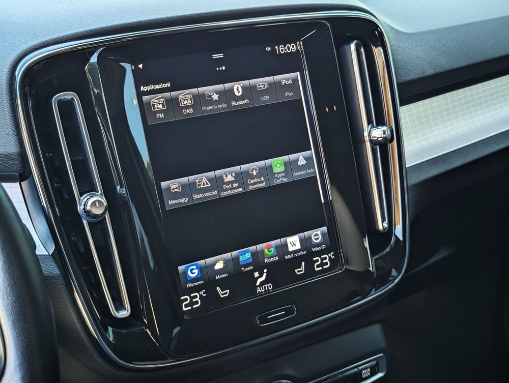 Volvo XC40 usata a Pescara (12)