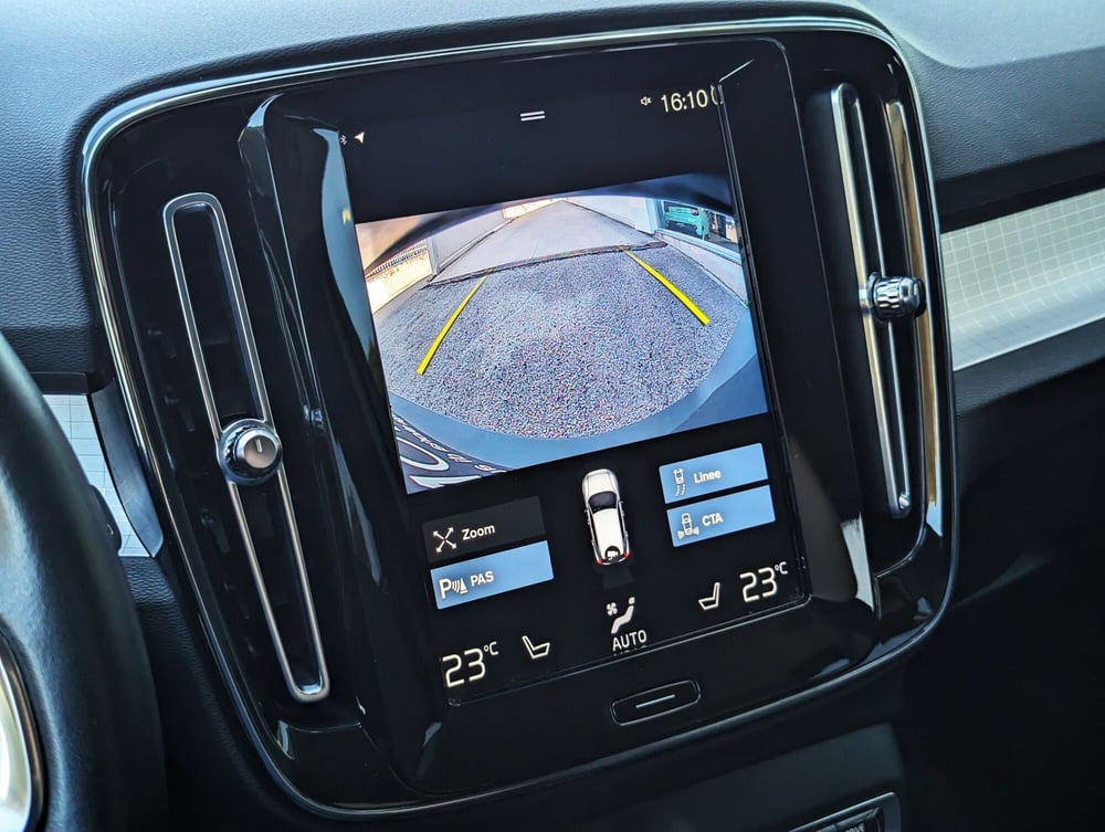 Volvo XC40 usata a Pescara (15)