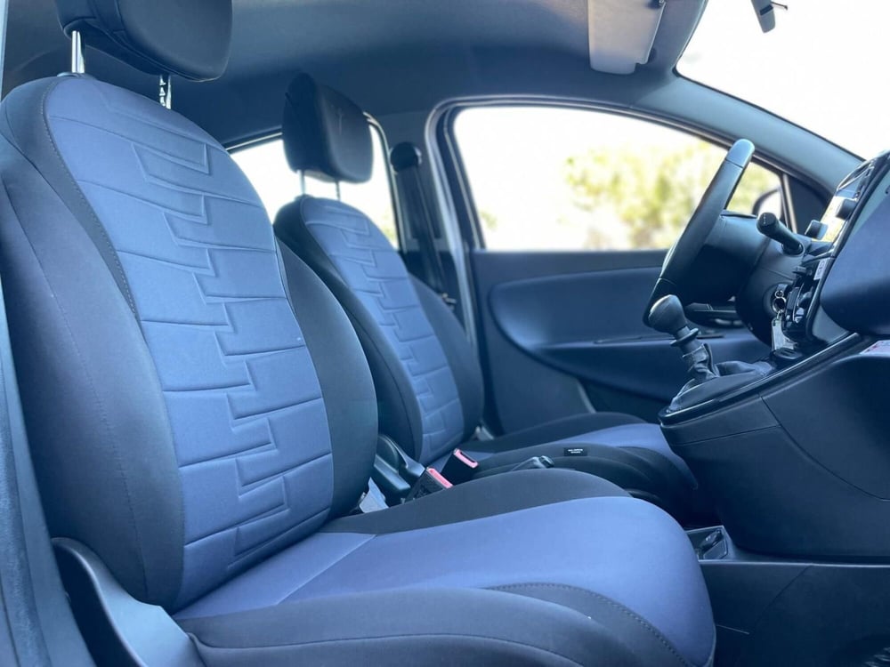 Lancia Ypsilon usata a Ancona (16)