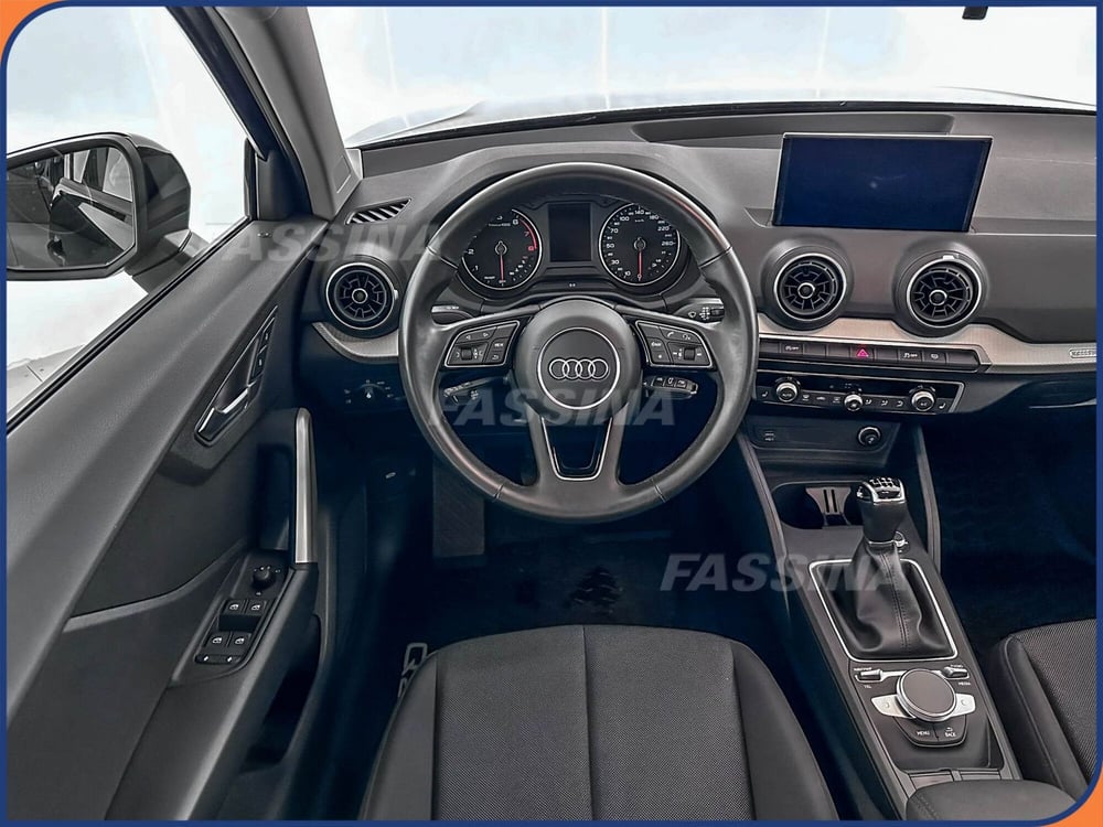 Audi Q2 usata a Milano (10)