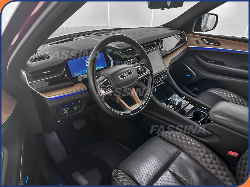 Jeep Grand Cherokee usata a Milano (9)