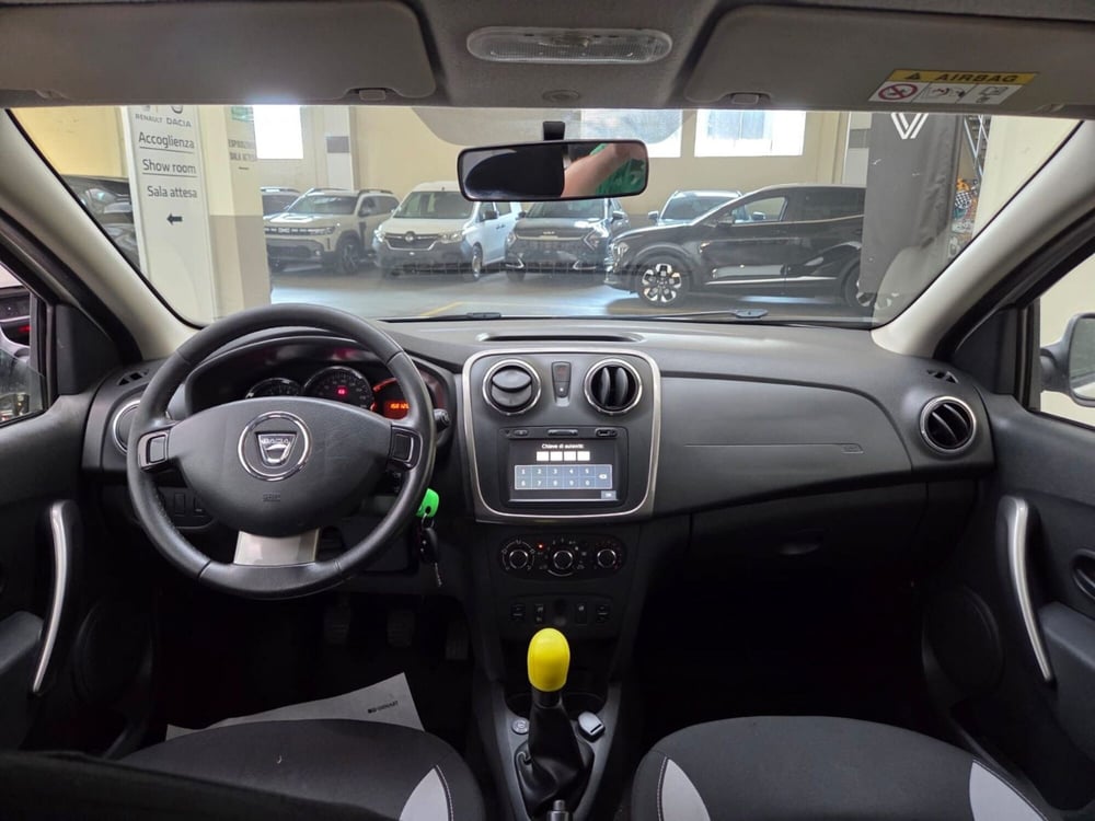 Dacia Sandero usata a Verona (8)