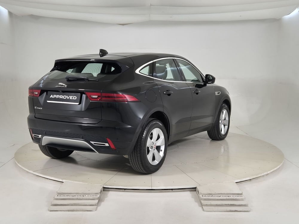 Jaguar E-Pace usata a Torino (2)