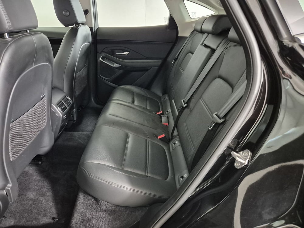 Jaguar E-Pace usata a Torino (5)