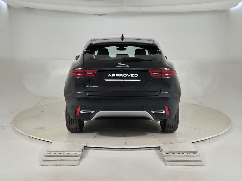 Jaguar E-Pace usata a Torino (7)