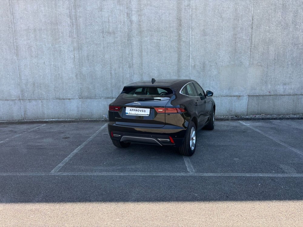 Jaguar E-Pace usata a Salerno (2)