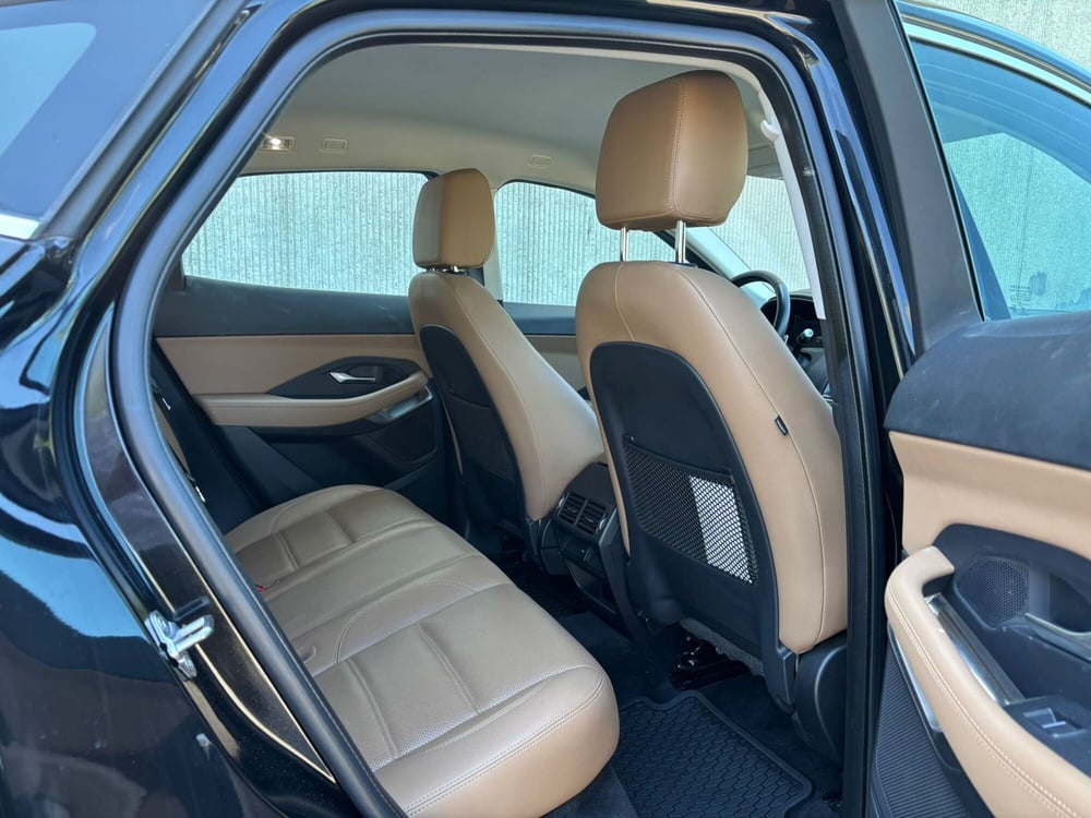 Jaguar E-Pace usata a Salerno (5)