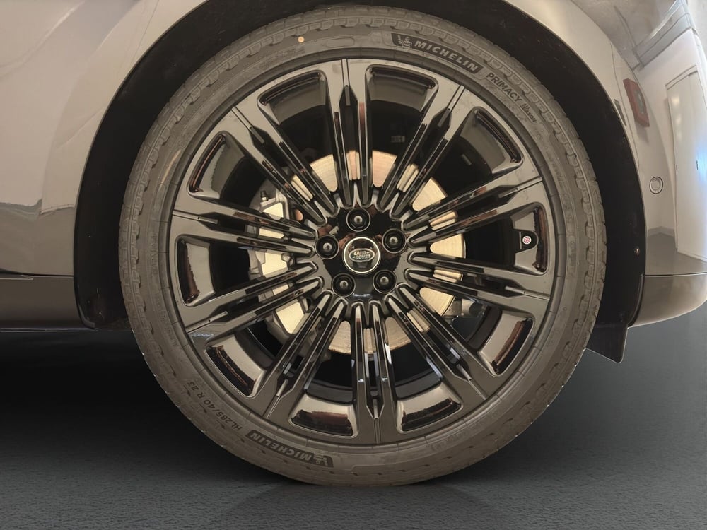 Land Rover Range Rover nuova a Milano (9)