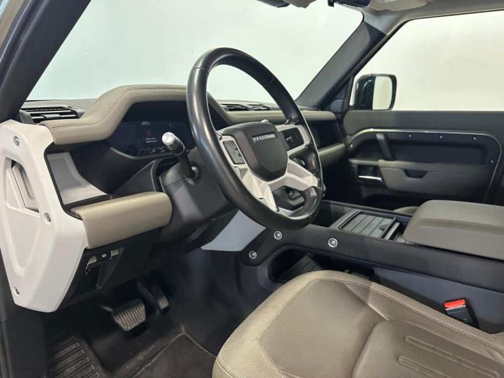 Land Rover Defender usata a Venezia (6)