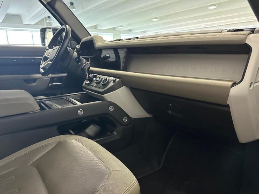 Land Rover Defender usata a Venezia (7)