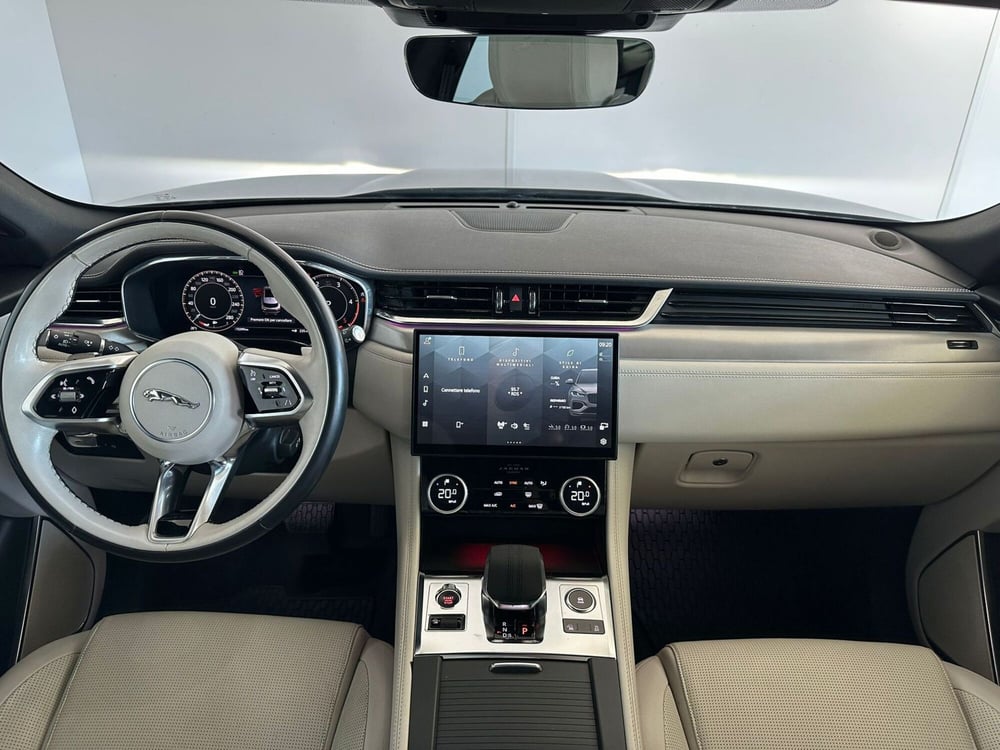 Jaguar F-Pace usata a Modena (4)