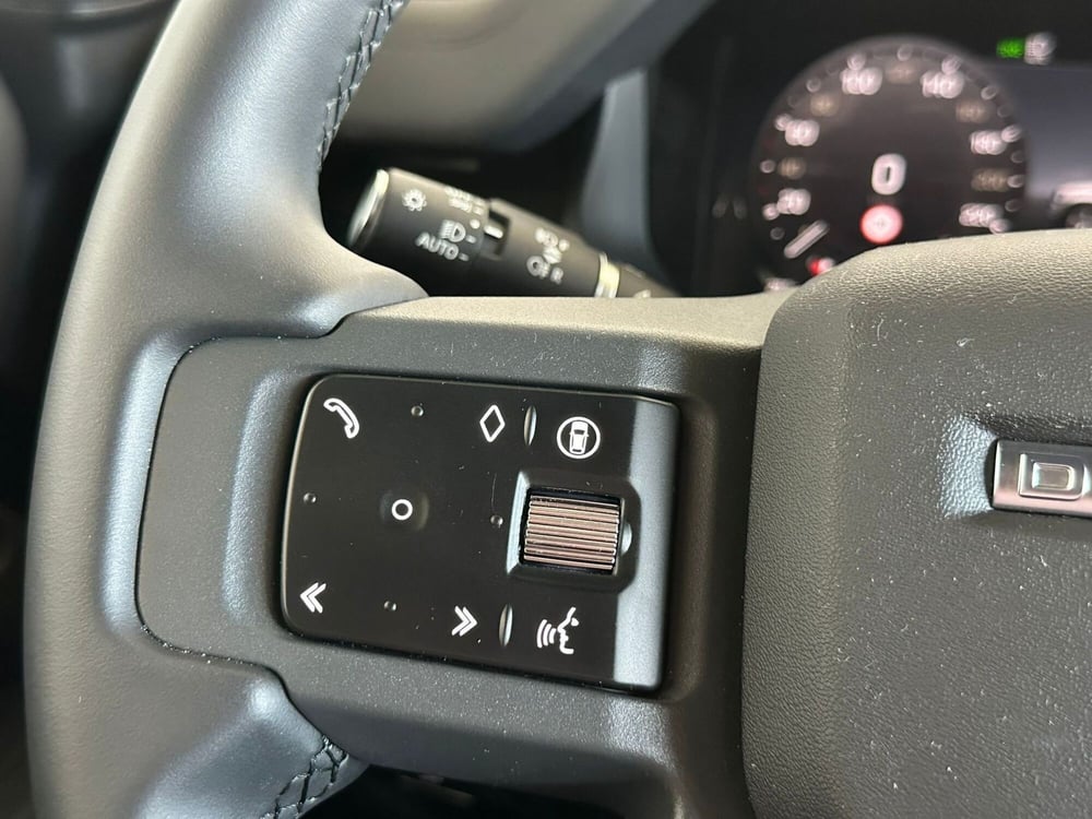 Land Rover Defender usata a Modena (14)
