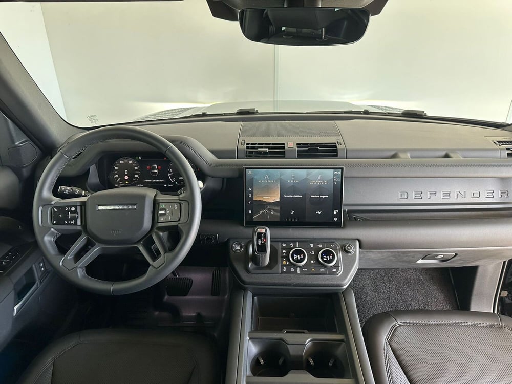 Land Rover Defender usata a Modena (4)