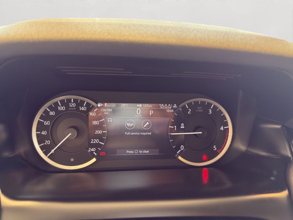 Land Rover Discovery Sport usata a Latina (10)