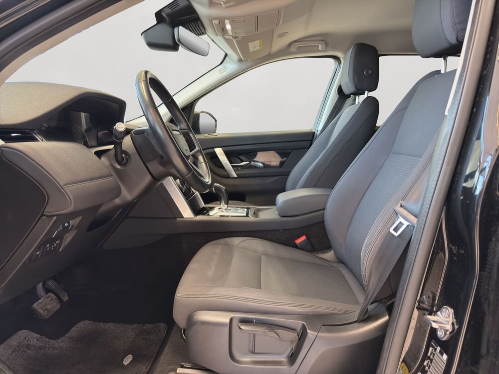 Land Rover Discovery Sport usata a Latina (11)