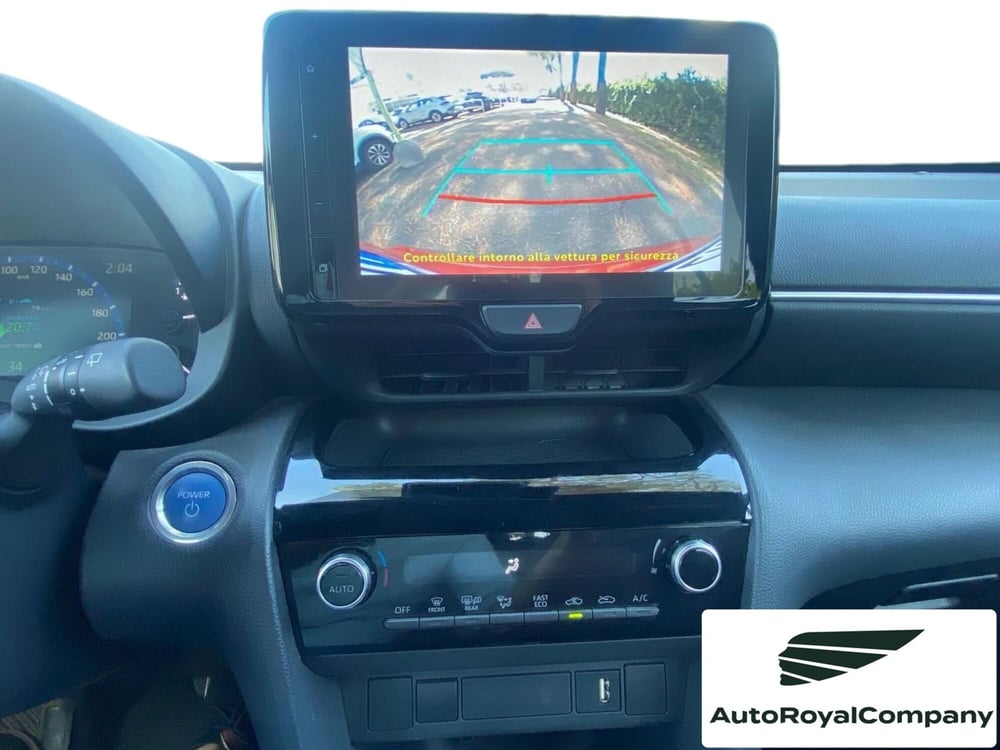 Toyota Yaris Cross usata a Roma (9)