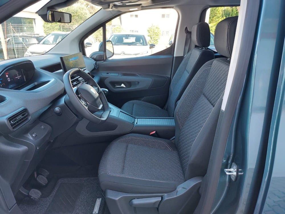 Peugeot Rifter nuova a Pavia (3)