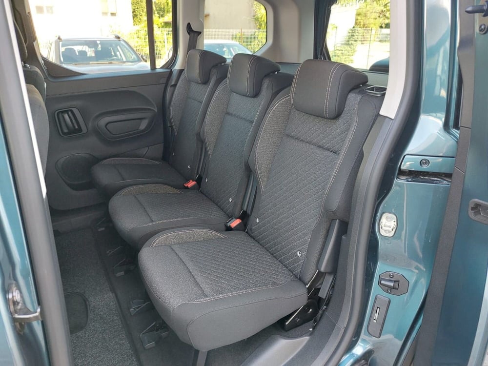 Peugeot Rifter nuova a Pavia (4)