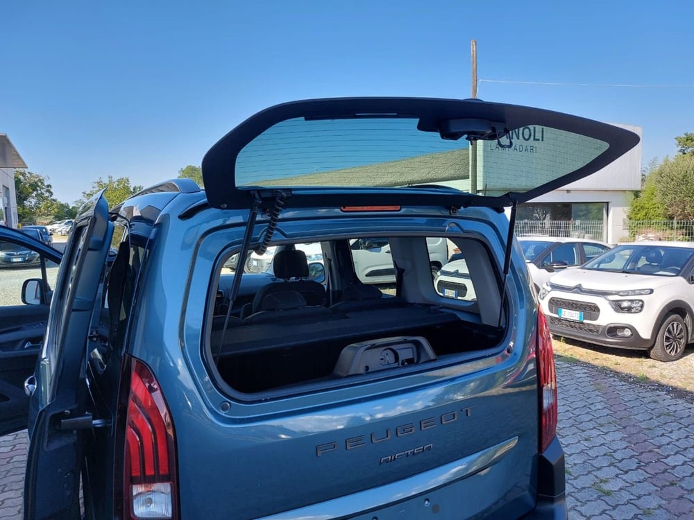 Peugeot Rifter nuova a Pavia (6)
