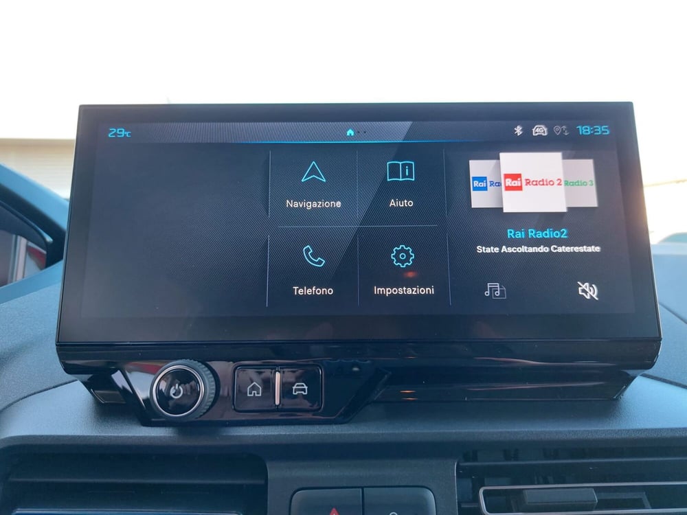 Peugeot Rifter nuova a Pavia (9)