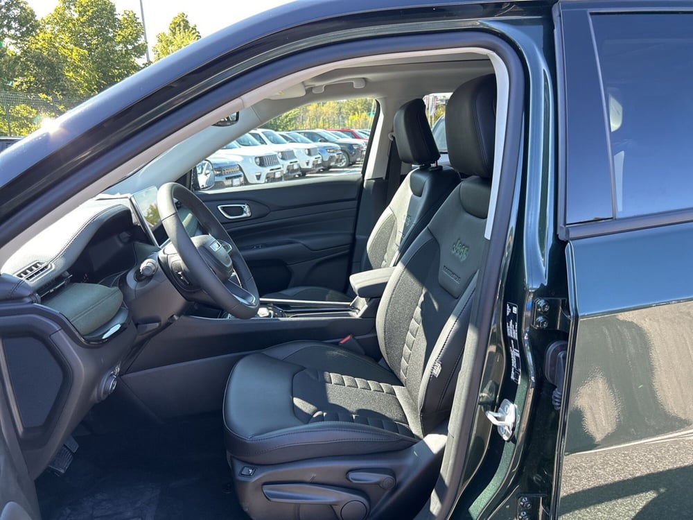 Jeep Compass nuova a Roma (14)
