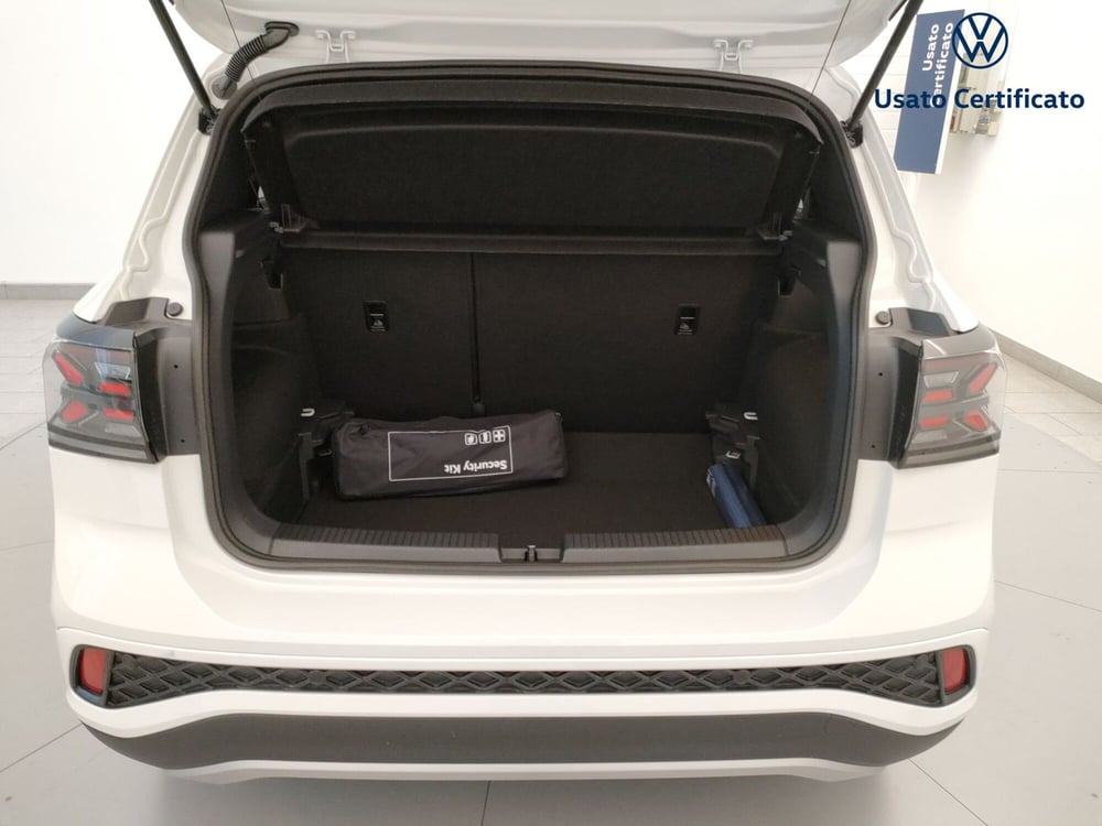 Volkswagen T-Cross nuova a Varese (10)