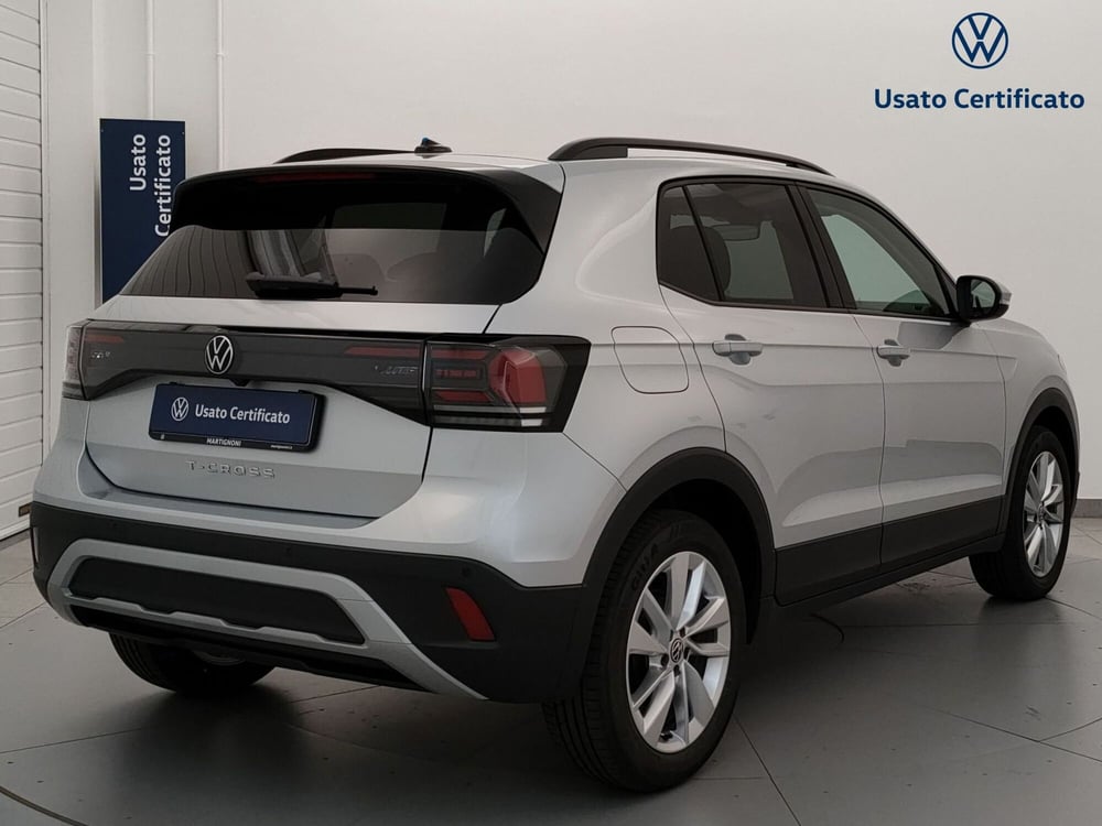 Volkswagen T-Cross nuova a Varese (6)