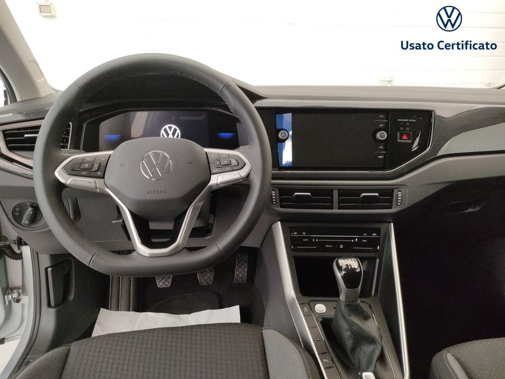 Volkswagen Taigo nuova a Varese (12)