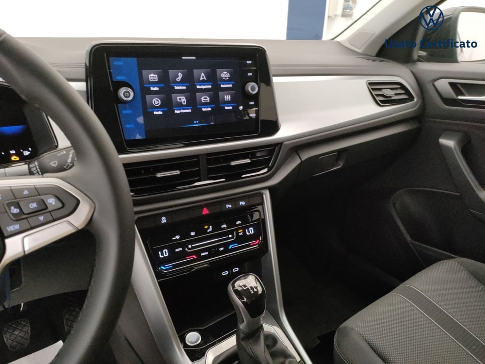 Volkswagen T-Roc nuova a Varese (14)
