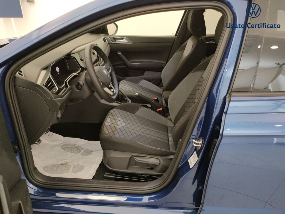 Volkswagen Taigo nuova a Varese (12)