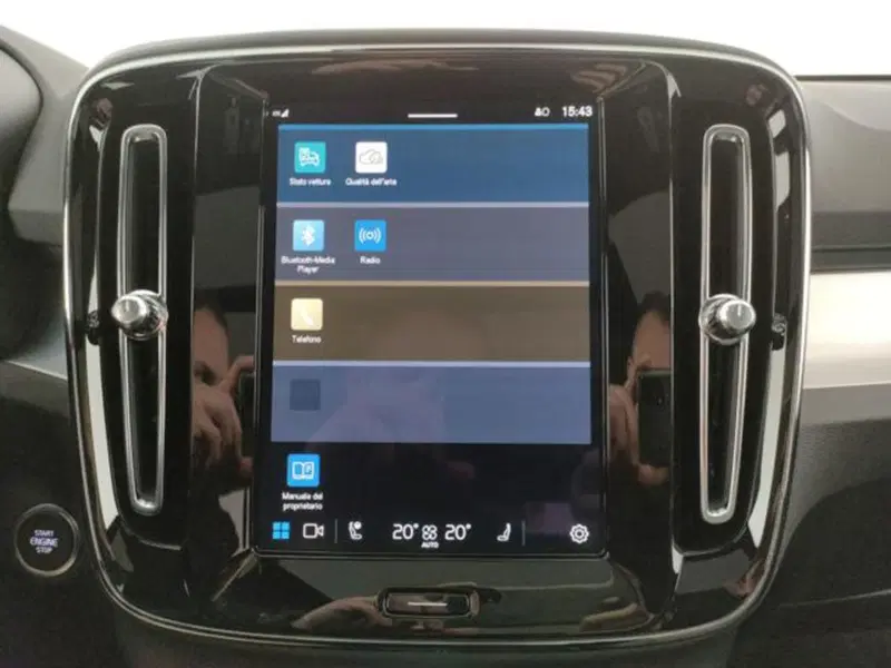 Volvo XC40 nuova a Modena (20)