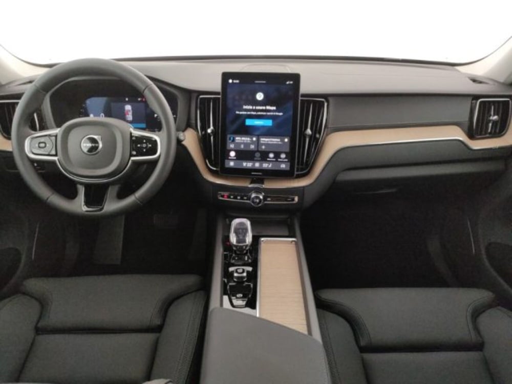 Volvo XC60 nuova a Modena (12)