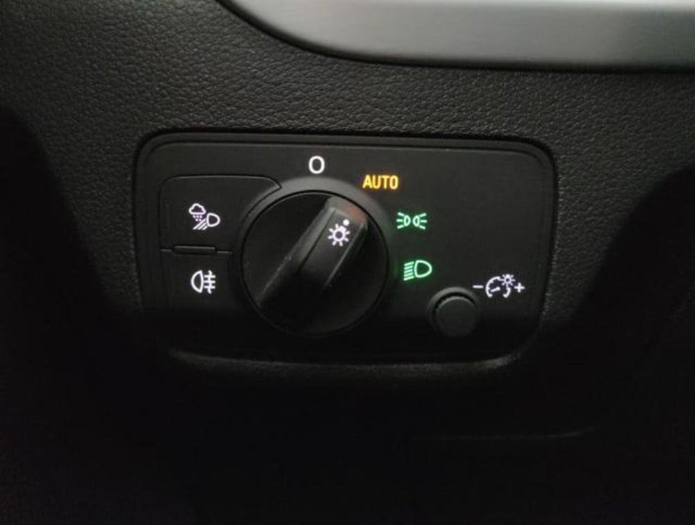 Audi Q2 usata a Modena (12)