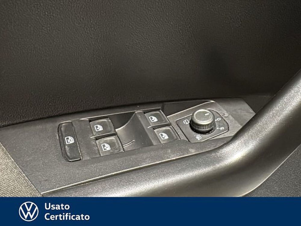 Volkswagen Taigo usata a Vicenza (16)