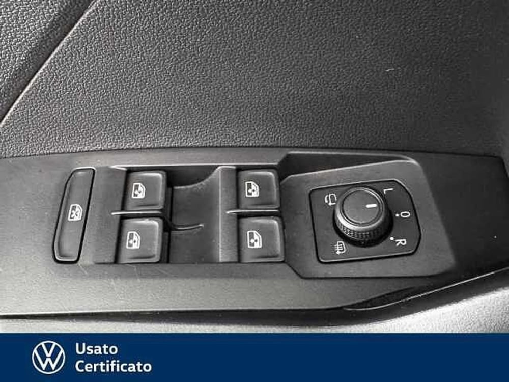Volkswagen T-Cross usata a Vicenza (12)