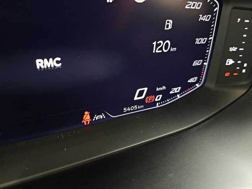 SEAT Arona usata a Lecco (15)