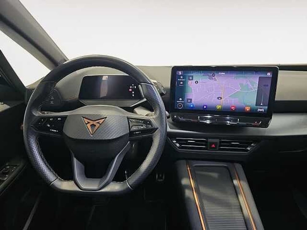 Cupra Born usata a Lecco (9)