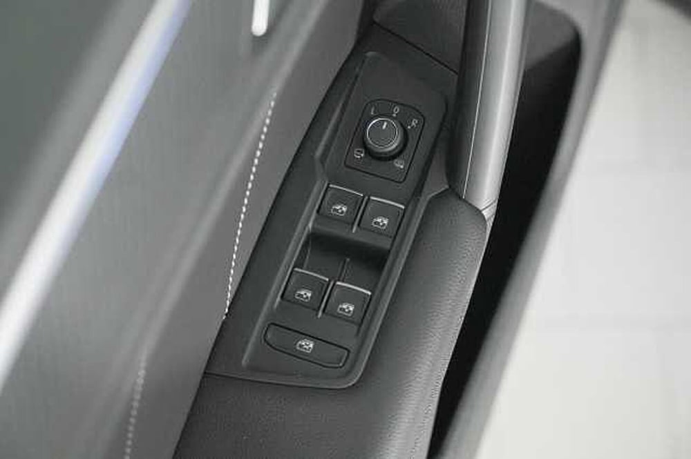 Volkswagen Tiguan usata a Como (14)