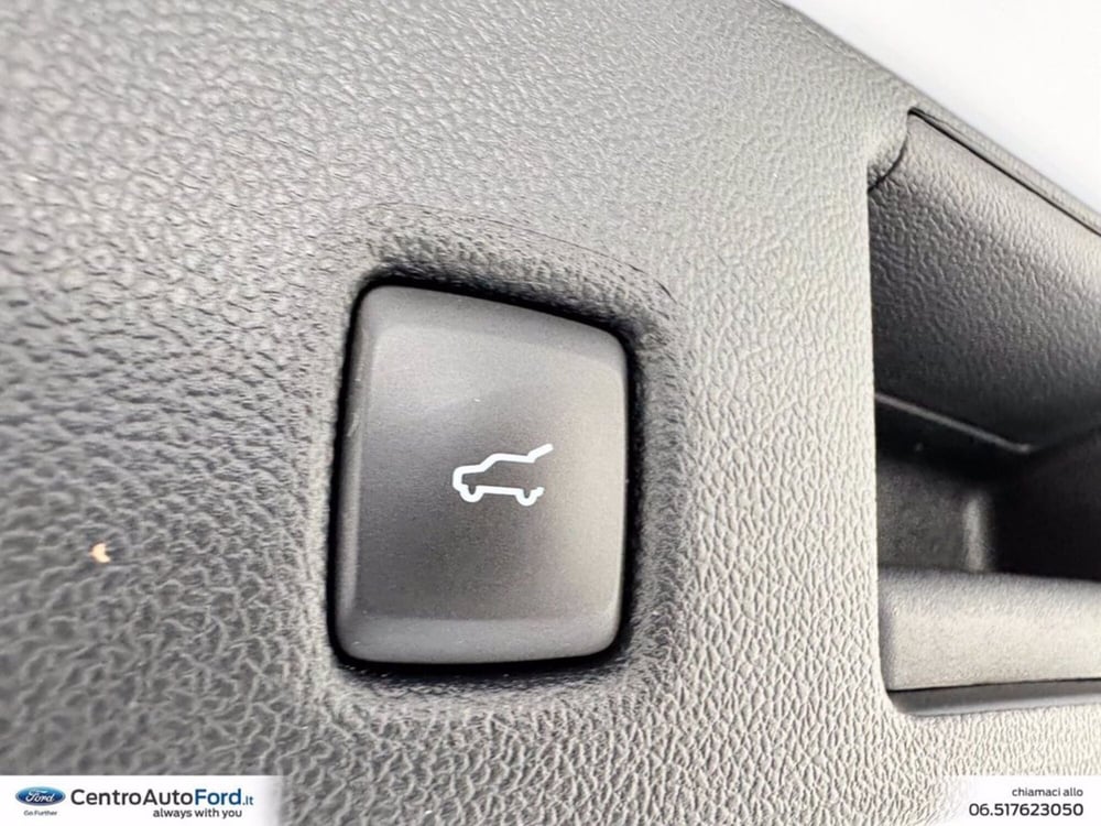 Ford Kuga usata a Roma (12)