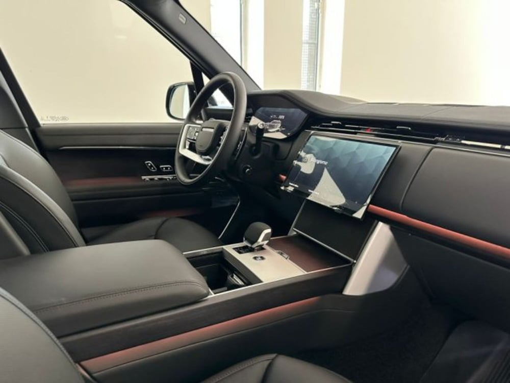 Land Rover Range Rover nuova a Modena (7)