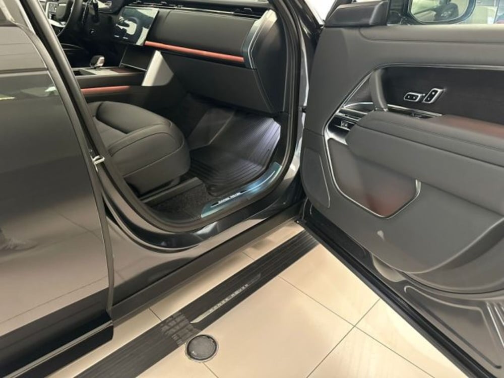 Land Rover Range Rover nuova a Modena (9)
