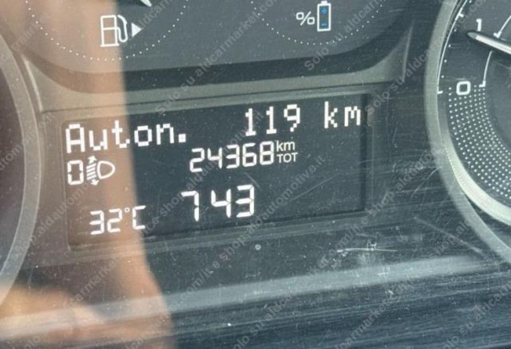 Lancia Ypsilon usata a Lecce (6)