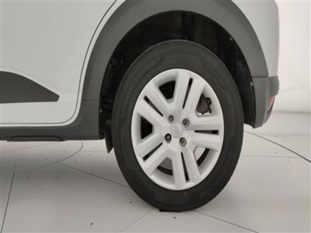 Dacia Sandero Stepway usata a Bari (12)