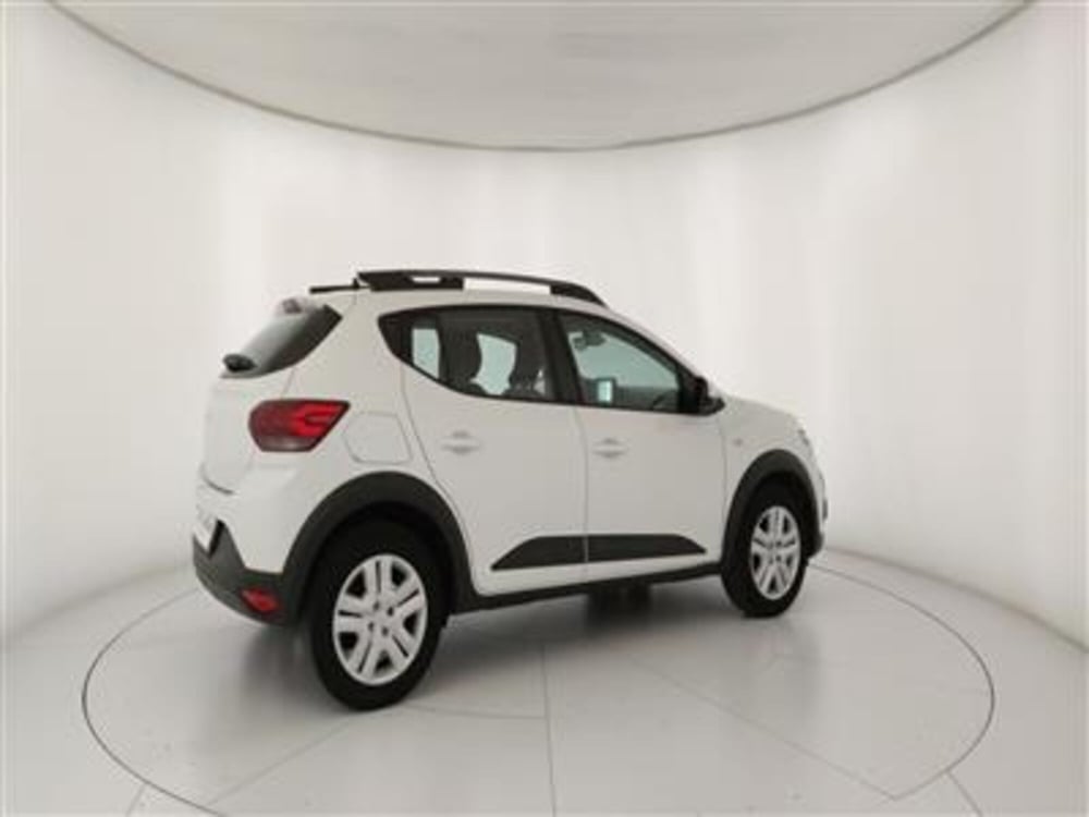 Dacia Sandero Stepway usata a Bari (8)