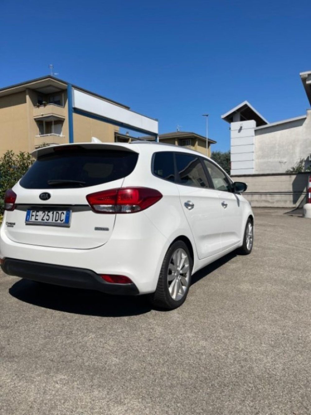 Kia Carens usata a Novara (6)