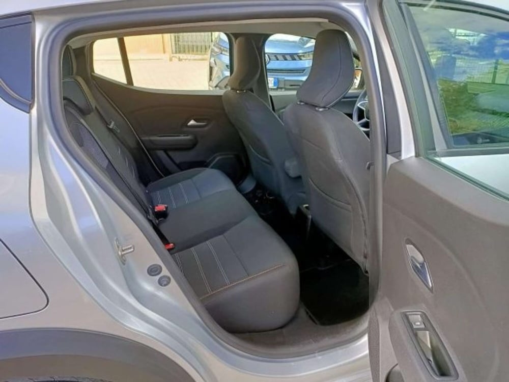 Dacia Sandero usata a Firenze (14)