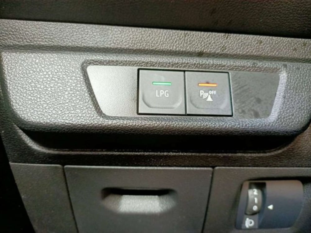 Dacia Sandero usata a Firenze (18)