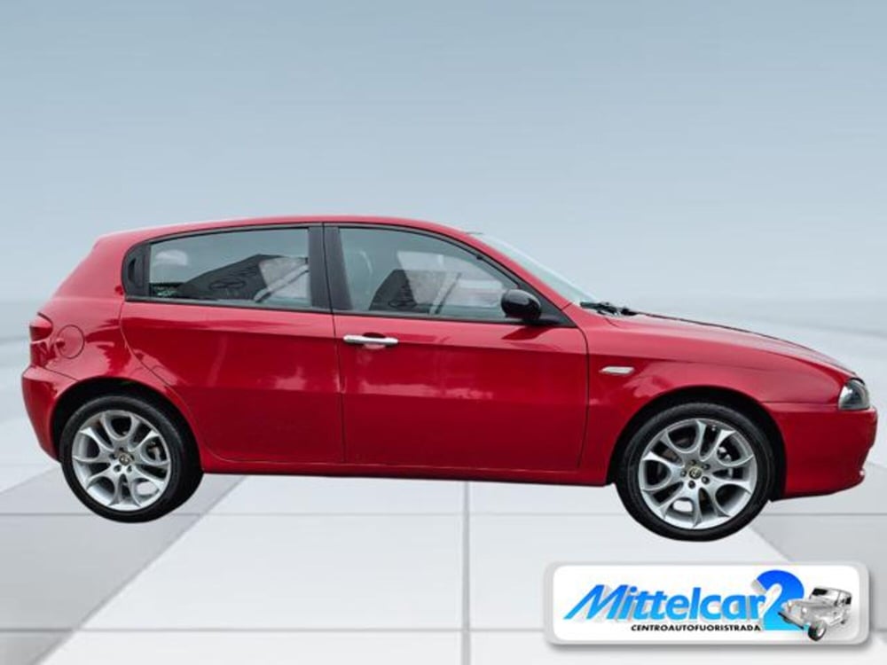Alfa Romeo 147 usata a Udine (2)