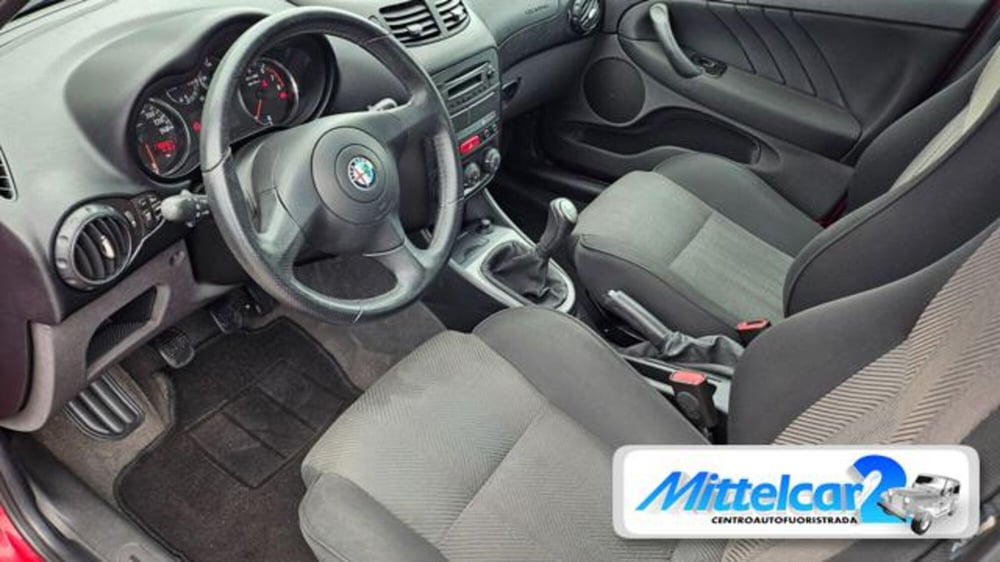 Alfa Romeo 147 usata a Udine (8)
