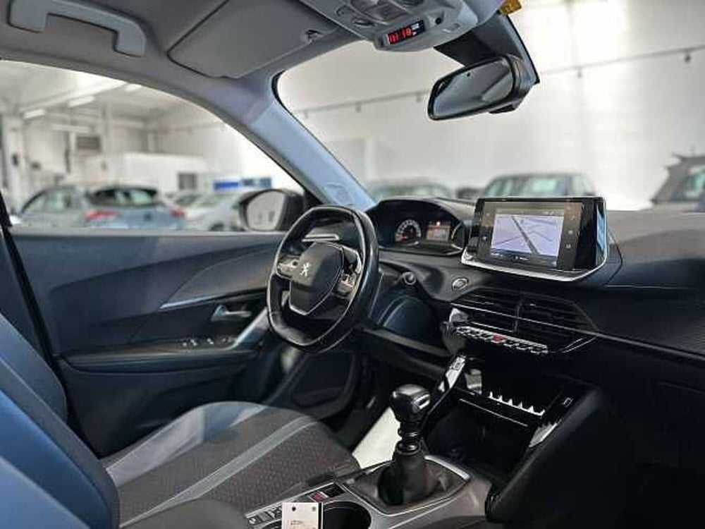 Peugeot 2008 usata a Venezia (10)